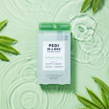 Набір для педикюру делюкс "Конопля релакс" Pedi in a Box Deluxe 4 Step - Cannabis Sativa VPC208CBD фото